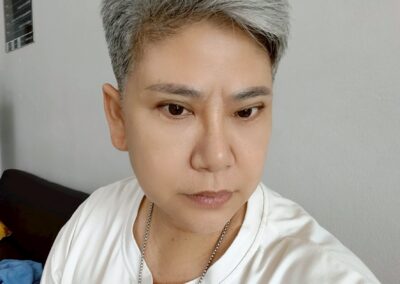 ใบหน้าเหลี่ยม มีกราม